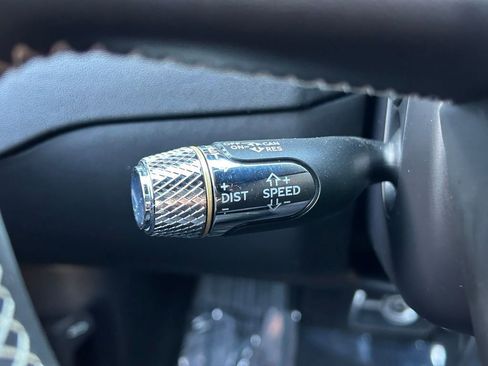 Used 2021 Bentley Flying Spur V8 image 52