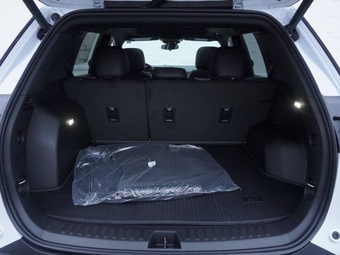 New 2026 Chevrolet Equinox RS w/ Convenience Package III image 29