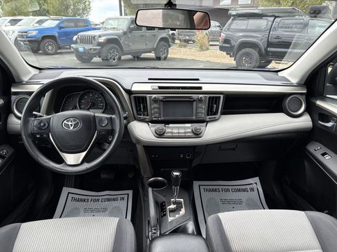 Used 2015 Toyota RAV4 XLE AWD/4WD image 7