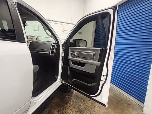 Used 2019 RAM 1500 Big Horn AWD/4WD image 22