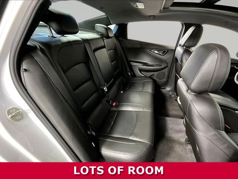 Used 2017 Chevrolet Malibu LT w/ Leather Package FWD image 25