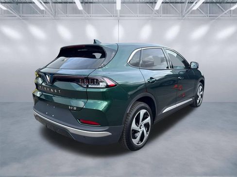 New 2025 VinFast VF 8 Eco AWD/4WD image 4