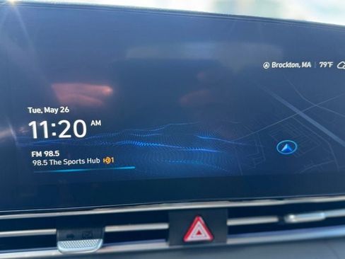 Used 2024 Hyundai Elantra SEL FWD image 15