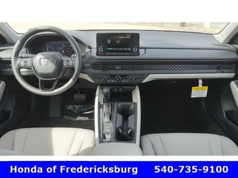 Certified 2025 Honda Accord LX image 13
