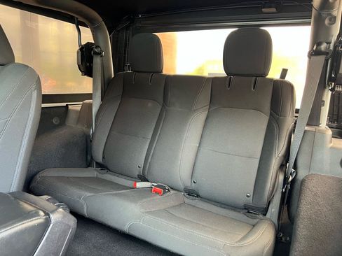 Used 2018 Jeep Wrangler Sport AWD/4WD image 24
