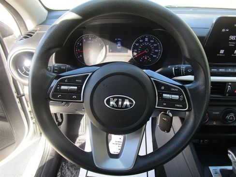 Used 2020 Kia Forte LXS image 18