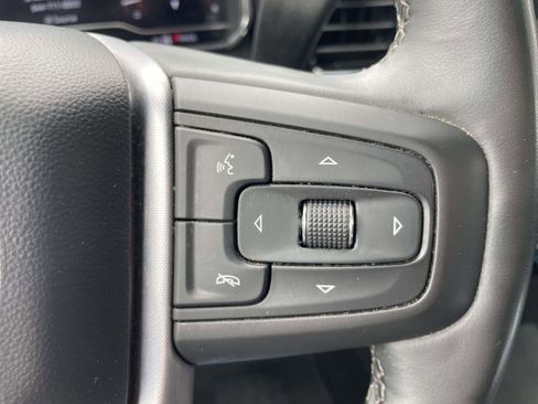 Used 2025 GMC Sierra 1500 SLT AWD/4WD image 19