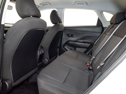 Used 2025 Hyundai Kona SEL FWD image 23