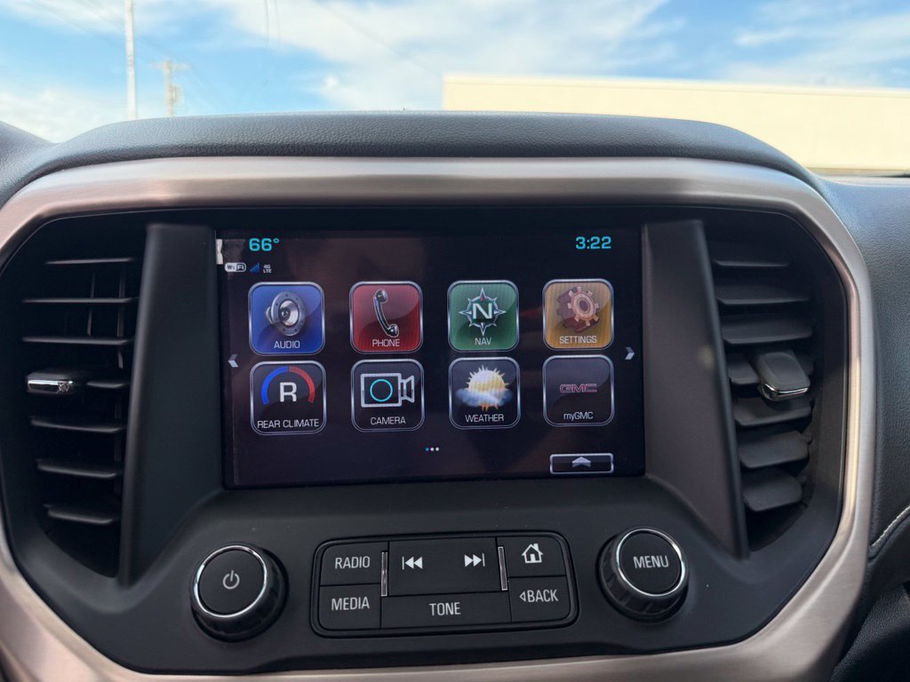 Used 2019 GMC Acadia Denali w/ Technology Package AWD/4WD image 37