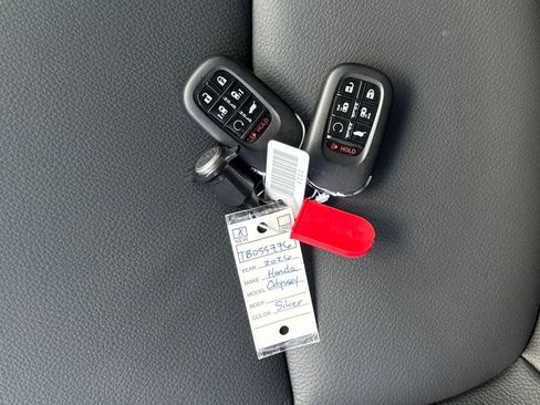 New 2026 Honda Odyssey Touring image 27