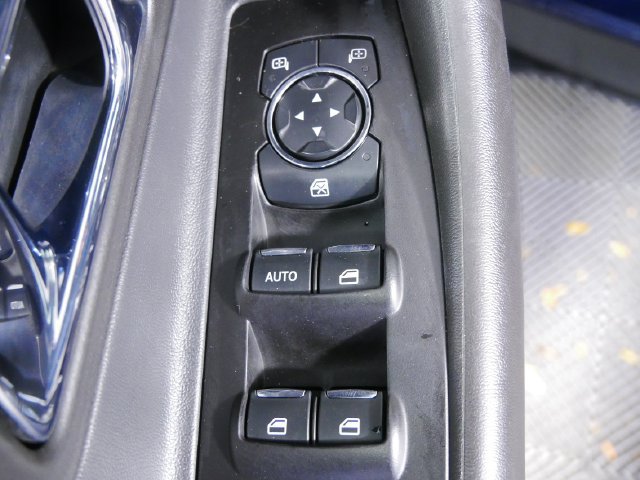 Used 2016 Ford Taurus SEL FWD image 20