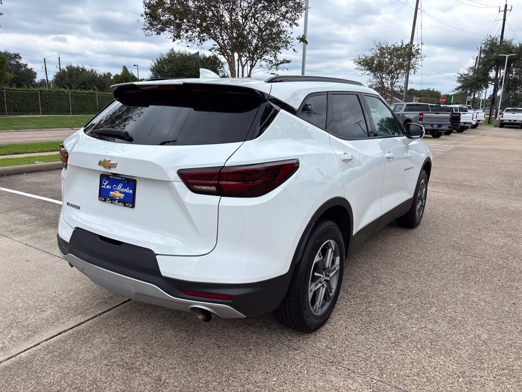 Used 2024 Chevrolet Blazer LT FWD image 5