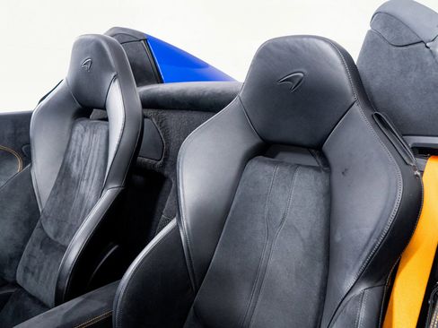 Used 2020 McLaren 600LT Spider image 2