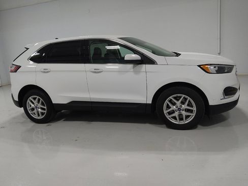 Used 2022 Ford Edge SEL w/ Convenience Package image 11