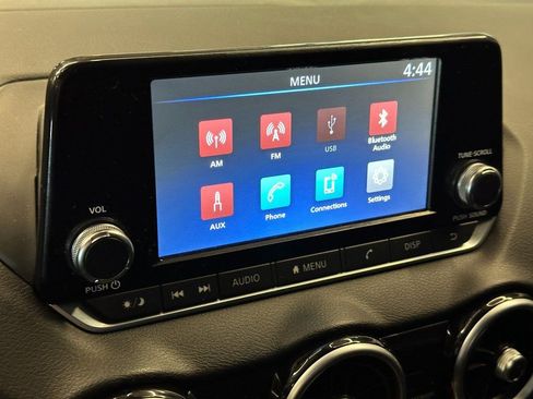 Used 2020 Nissan Sentra S image 11