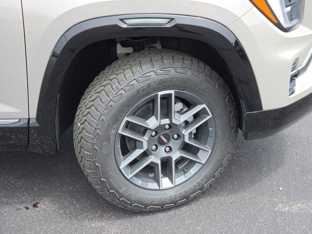 New 2026 GMC Terrain AT4 w/ Technology Package II AWD/4WD image 24