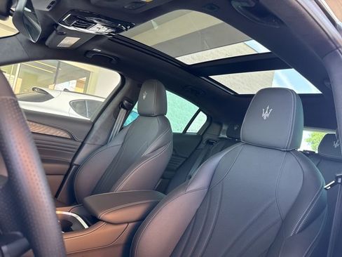 New 2025 Maserati Grecale Modena image 15