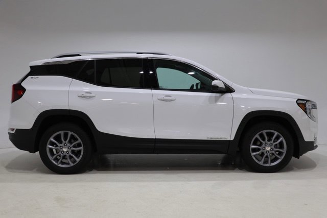 Used 2023 GMC Terrain SLT w/ Tech Package AWD/4WD image 8
