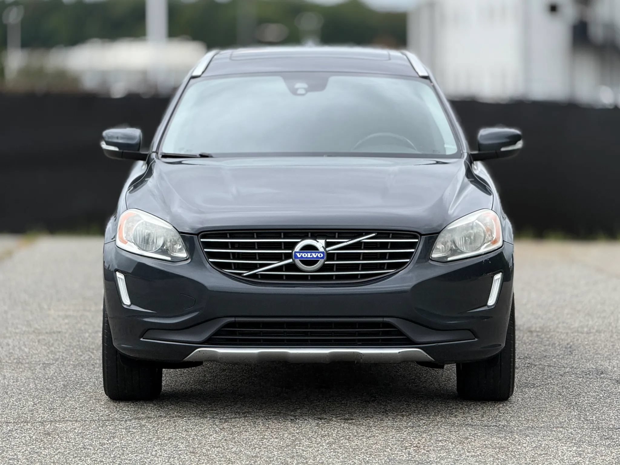 Used 2015 Volvo XC60 T5 w/ Proximity Package AWD/4WD image 5