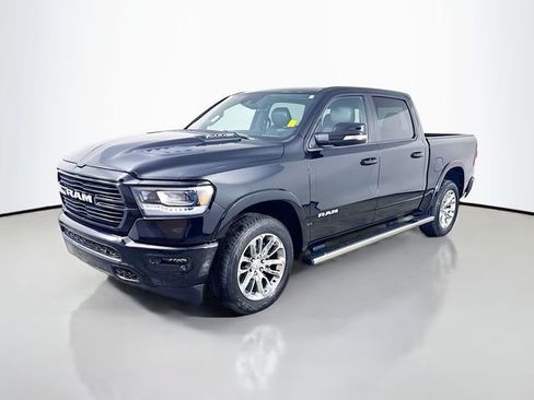 Used 2022 RAM 1500 Laramie AWD/4WD image 1