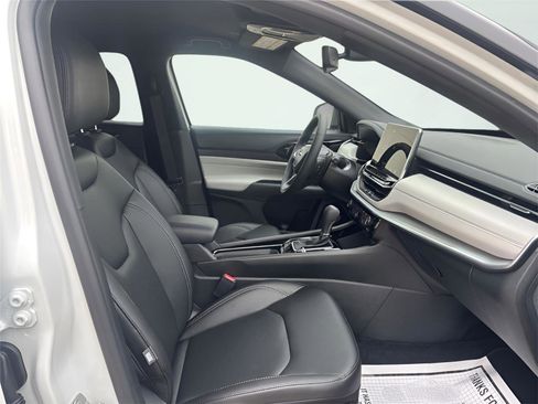 New 2026 Jeep Compass Limited AWD/4WD image 15