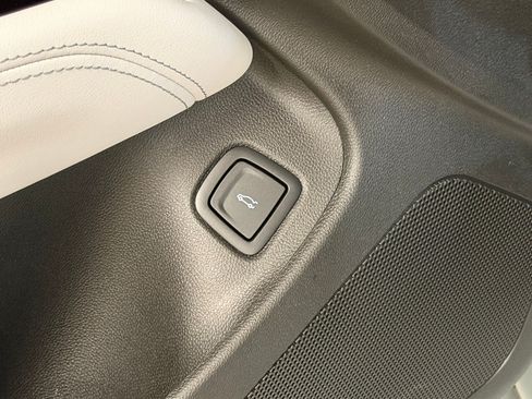 Certified 2022 Cadillac CT4 Premium Luxury RWD image 22