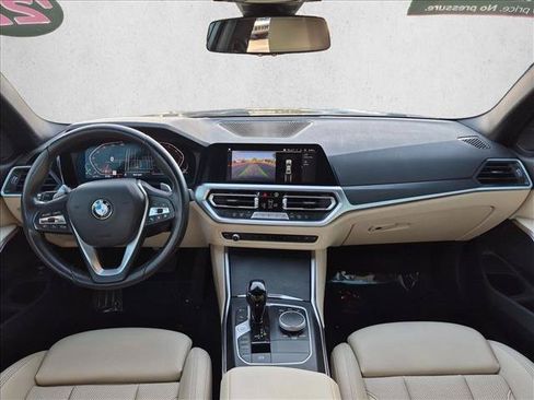 Used 2022 BMW 330i Sedan w/ Driving Assistance Package RWD image 19