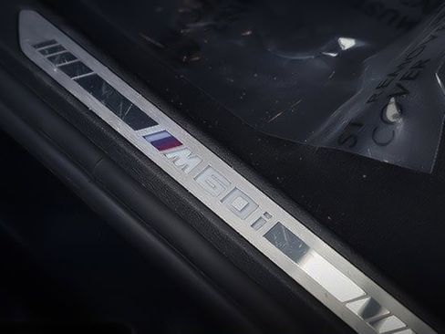 Used 2023 BMW X7 M60i image 31