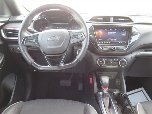 Used 2023 Chevrolet TrailBlazer RS w/ Convenience Package image 15