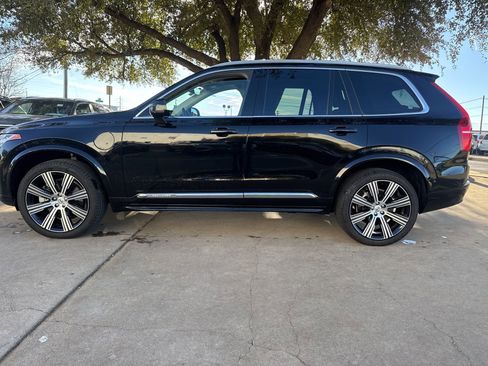 Used 2023 Volvo XC90 T8 Plus image 2