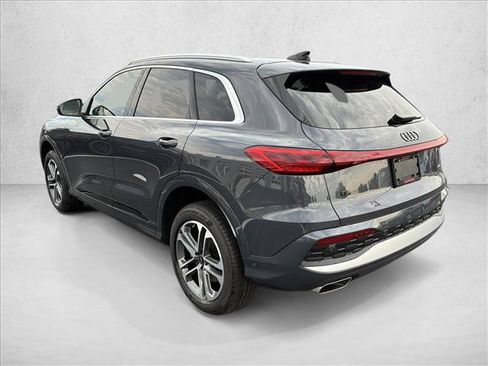 Certified 2025 Audi Q5 Premium w/ Convenience Package AWD/4WD image 7