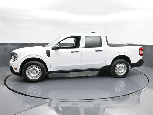 Used 2025 Ford Maverick XL w/ Equipment Group 102A image 5