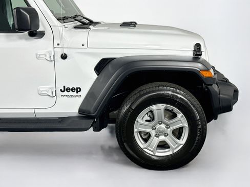 Used 2022 Jeep Wrangler Unlimited Sport AWD/4WD image 43