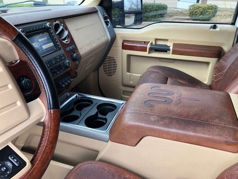 Used 2011 Ford F250 King Ranch w/ FX4 Off Road Pkg image 21