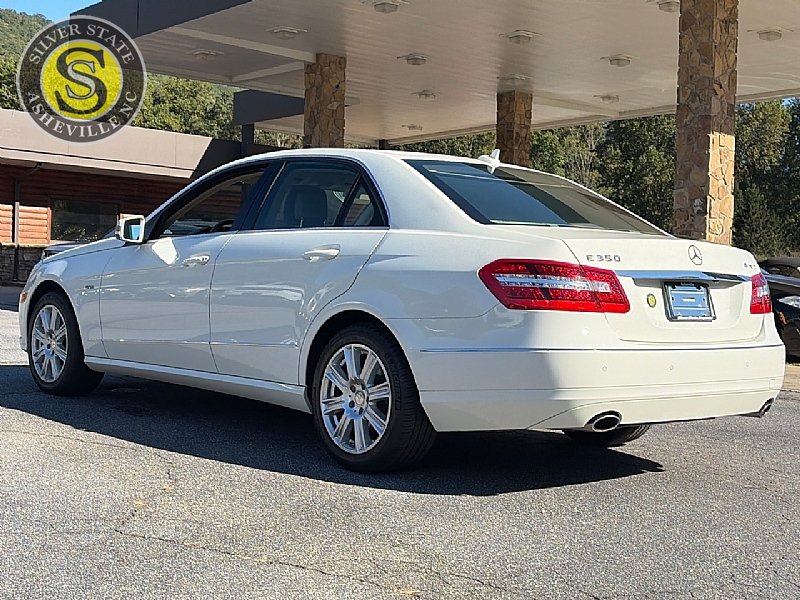 Used 2012 Mercedes-Benz E 350 4MATIC Sedan image 4