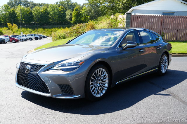 Used 2024 Lexus LS 500 w/ Interior Upgrade Package RWD image 3