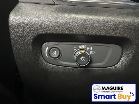 Used 2022 Chevrolet Traverse LT image 20