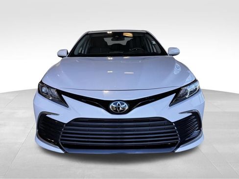 Used 2023 Toyota Camry LE image 2