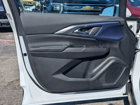 New 2026 Chevrolet Equinox EV LT FWD image 12