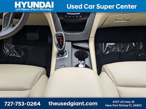 Used 2018 Cadillac XT5 FWD w/ LPO, Wheel Lock Package image 22