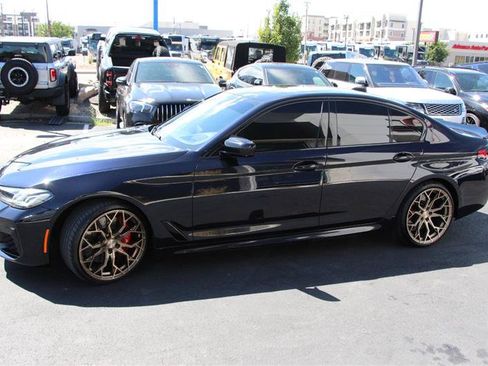 Used 2021 BMW M550i xDrive AWD/4WD image 6