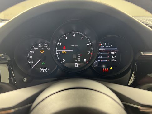 Used 2026 Porsche Macan AWD/4WD image 18