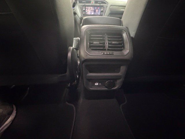 Used 2023 Volkswagen Tiguan SE FWD image 23