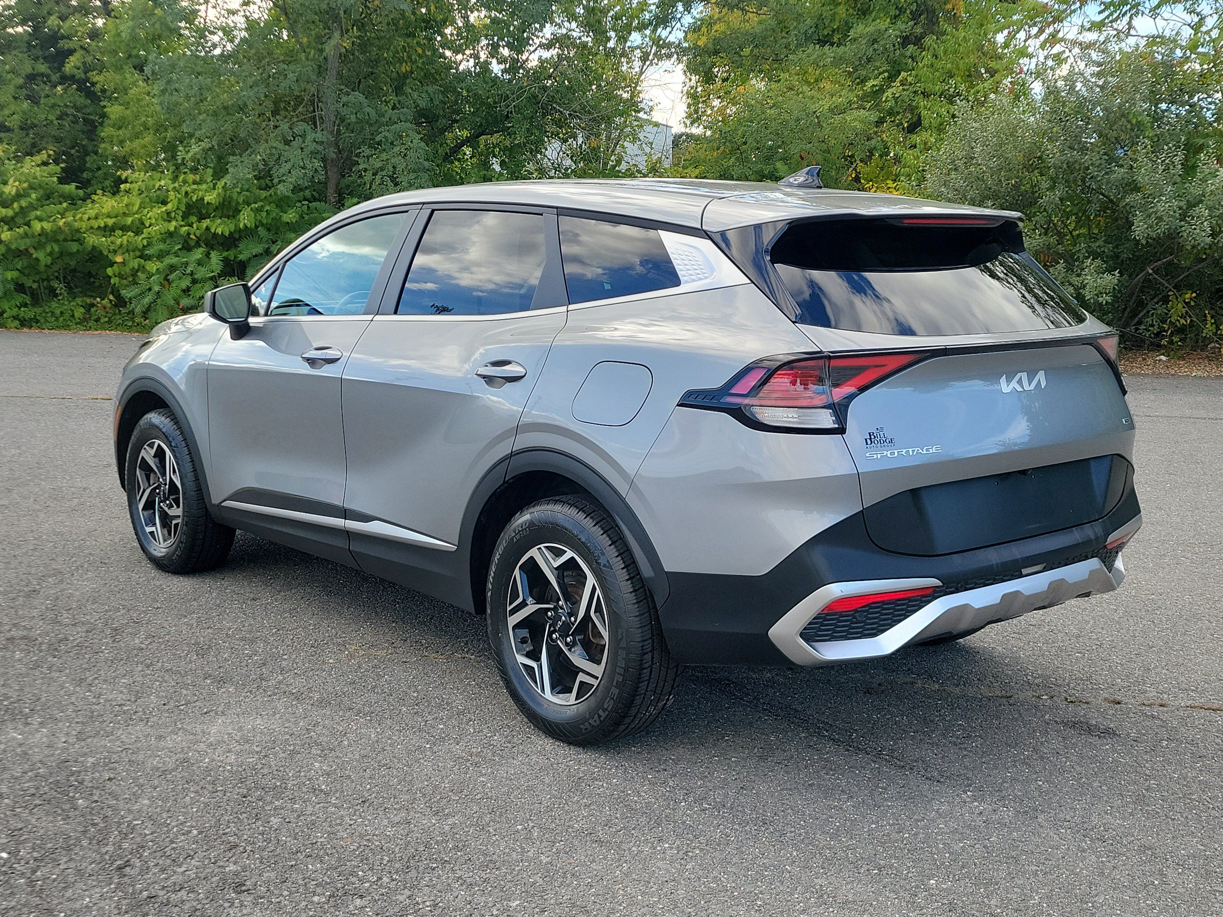 Used 2023 Kia Sportage LX AWD/4WD image 7
