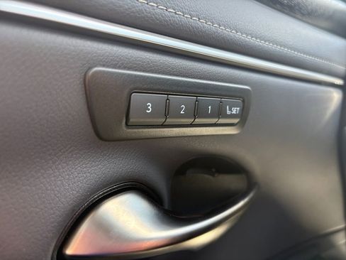 Used 2025 Lexus ES 350 w/ Premium Package FWD image 27