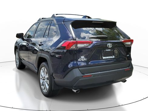 Used 2025 Toyota RAV4 XLE Premium w/ Weather Package FWD image 4
