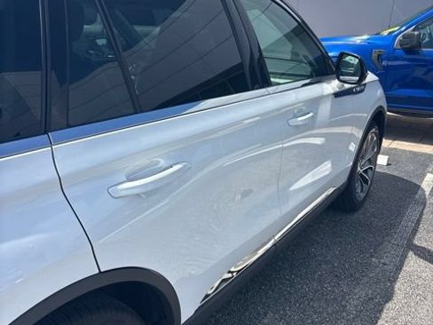 Used 2026 Lincoln Aviator Reserve RWD image 11