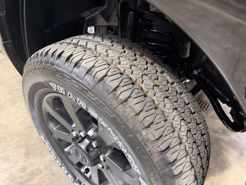 Used 2025 RAM 2500 Big Horn AWD/4WD image 3