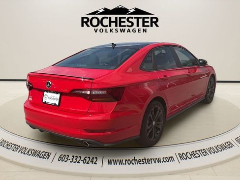 Used 2019 Volkswagen Jetta GLI FWD image 6