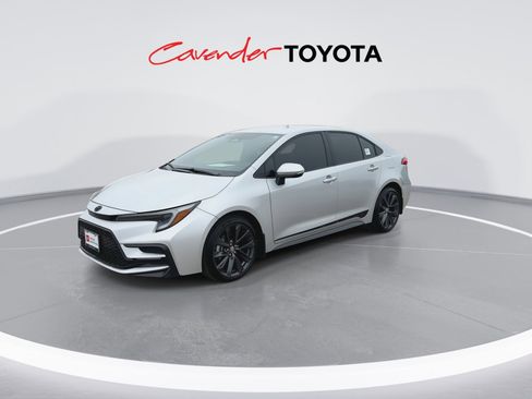 Certified 2025 Toyota Corolla SE image 4